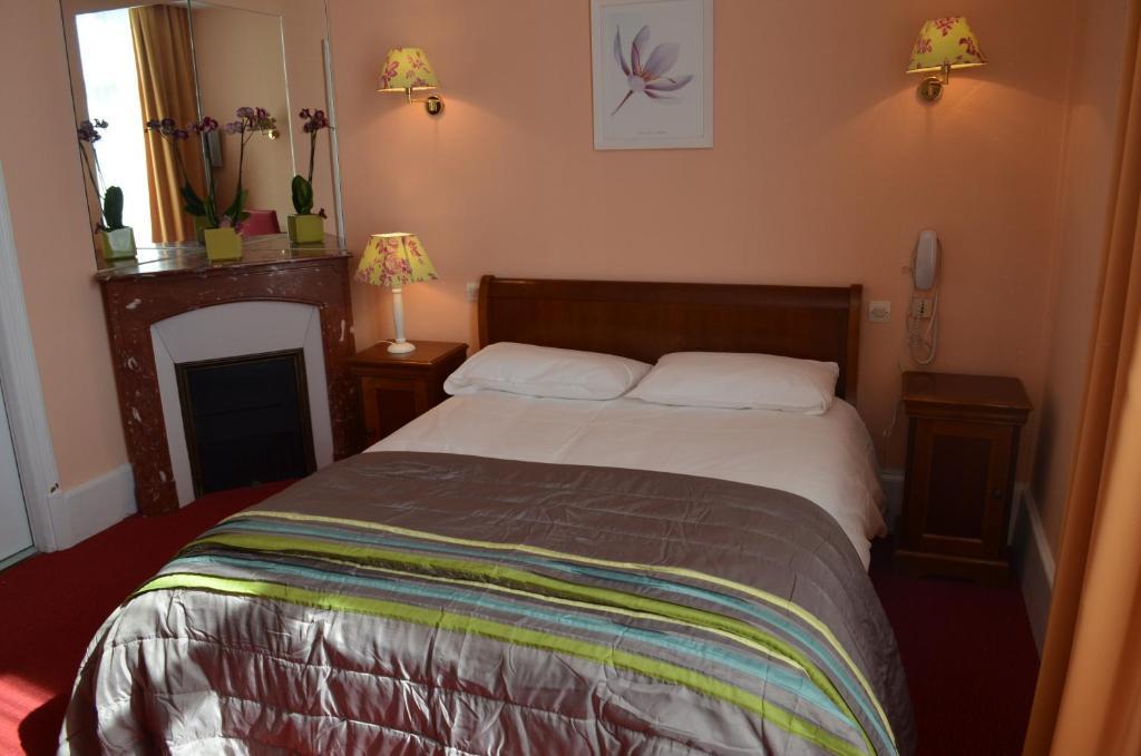 Hotel Le Beau Site Gien Δωμάτιο φωτογραφία
