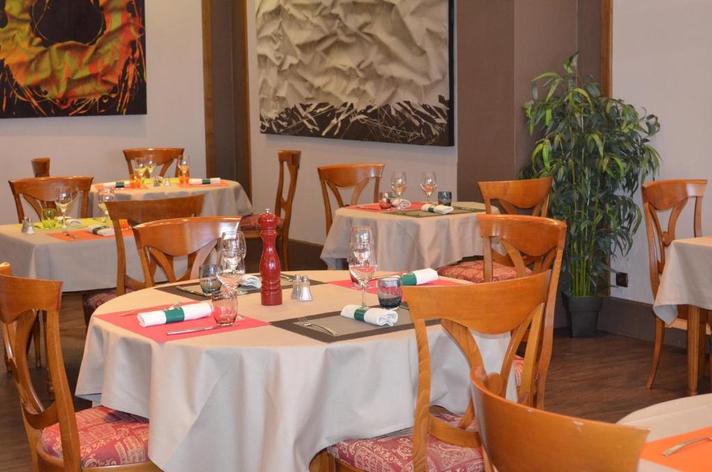 Hotel Le Beau Site Gien Εξωτερικό φωτογραφία